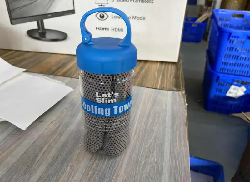 New Sport Cooling Towel with Towel Bottle Utility Enduring Instant Ice Towel Heat Relief Reusable Cool and Cold Towel